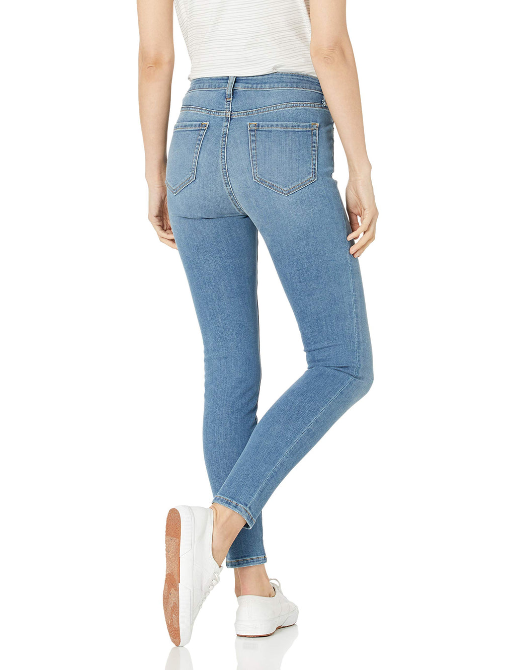Amazon Essentials Women's Mid-Rise Stretchy Skinny Jeans, Light Blue, 4 Short
