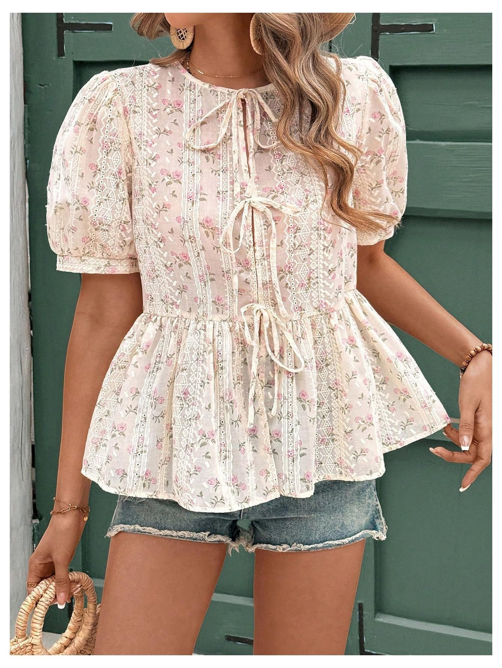 WDIRARA Women's Floral Print Bow Tie Front Blouse Puff Short Sleeve Round Neck Peplum Babydoll Shirt Pink Floral Small
