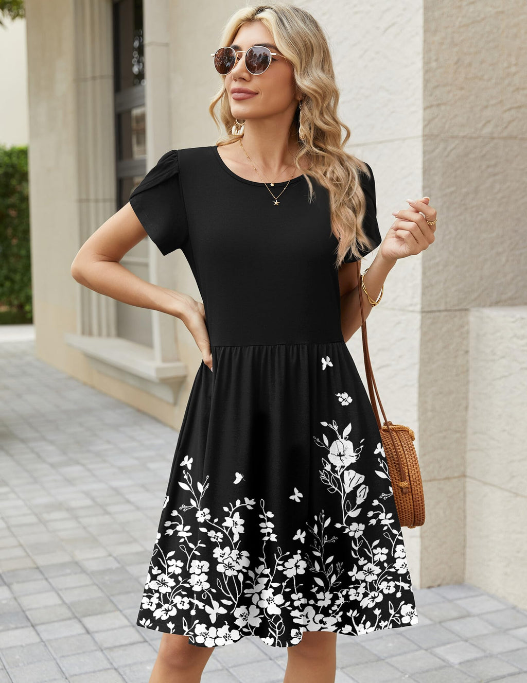 Zeagoo Flowy Summer Dresses for Women Short Sleeve Casual Floral Print 2026 A-Line Beach Mini Dress with Pockets Hawaiian Tropical Vacation