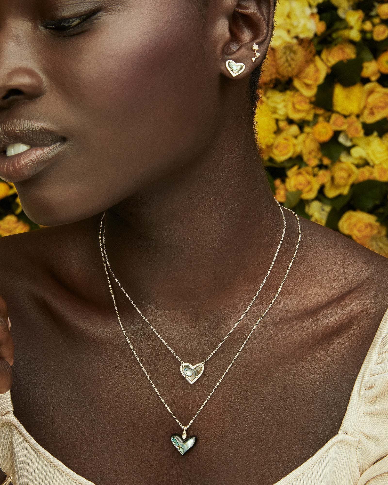 Kendra Scott Ari Heart Adjustable Length Pendant Necklace for Women, Fashion Jewelry, 14k Gold-Plated, Iridescent Drusy