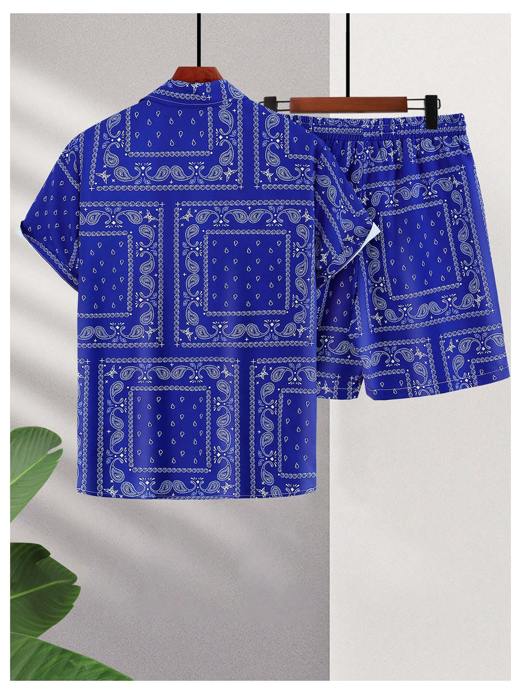 WDIRARA Men's 2 Piece Set Paisley Print Button Down Shirt Shorts Outfits Vacation Set Blue Small