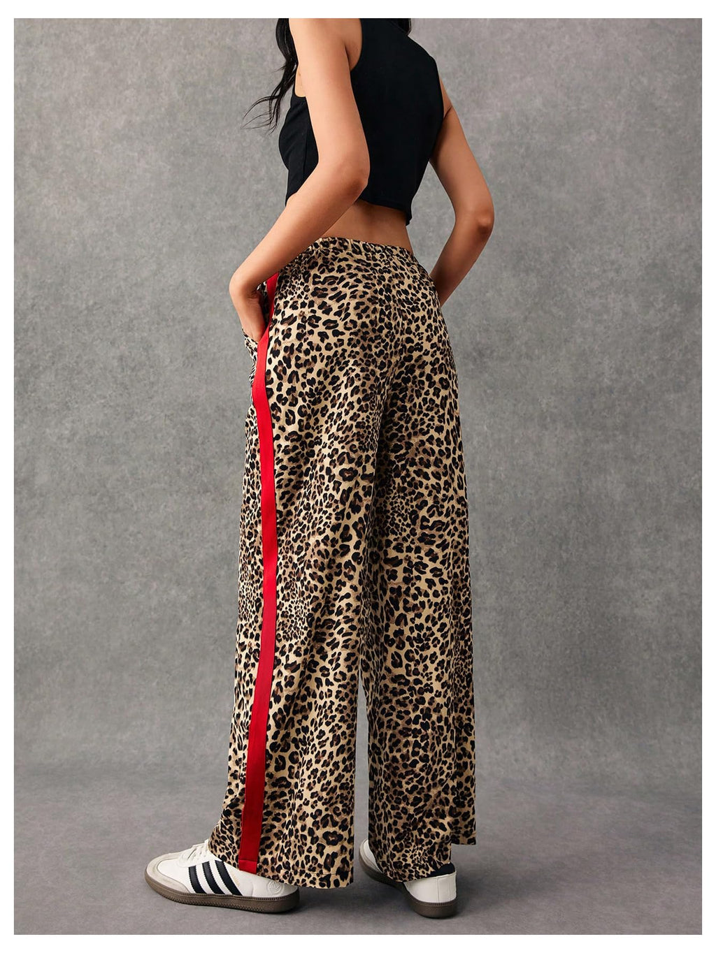 WDIRARA Women's Leopard Print Side Striped Wide Leg Sweatpants High Waisted Drawstring Baggy Pants Brown Medium