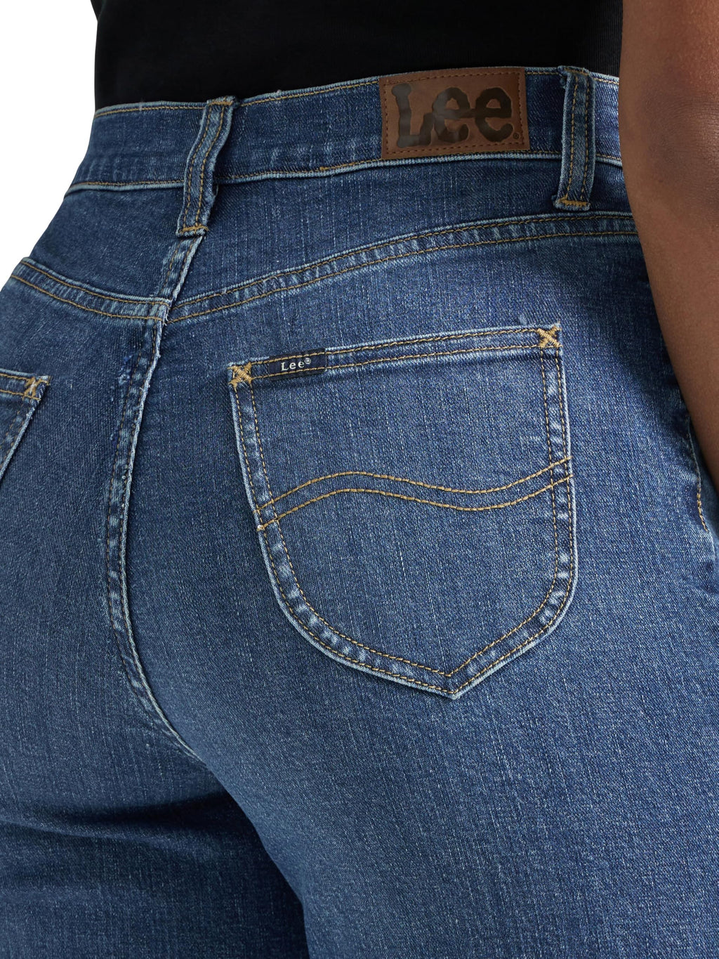 Lee Women's Legendary High Rise Mom Jean, Standout, 12 Short