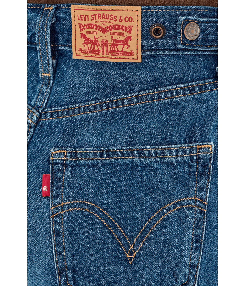 Levi's Women's Cinch Mid-Thigh Short, (New) Kiss Goodbye (Lightweight) (Non-Stretch), 28