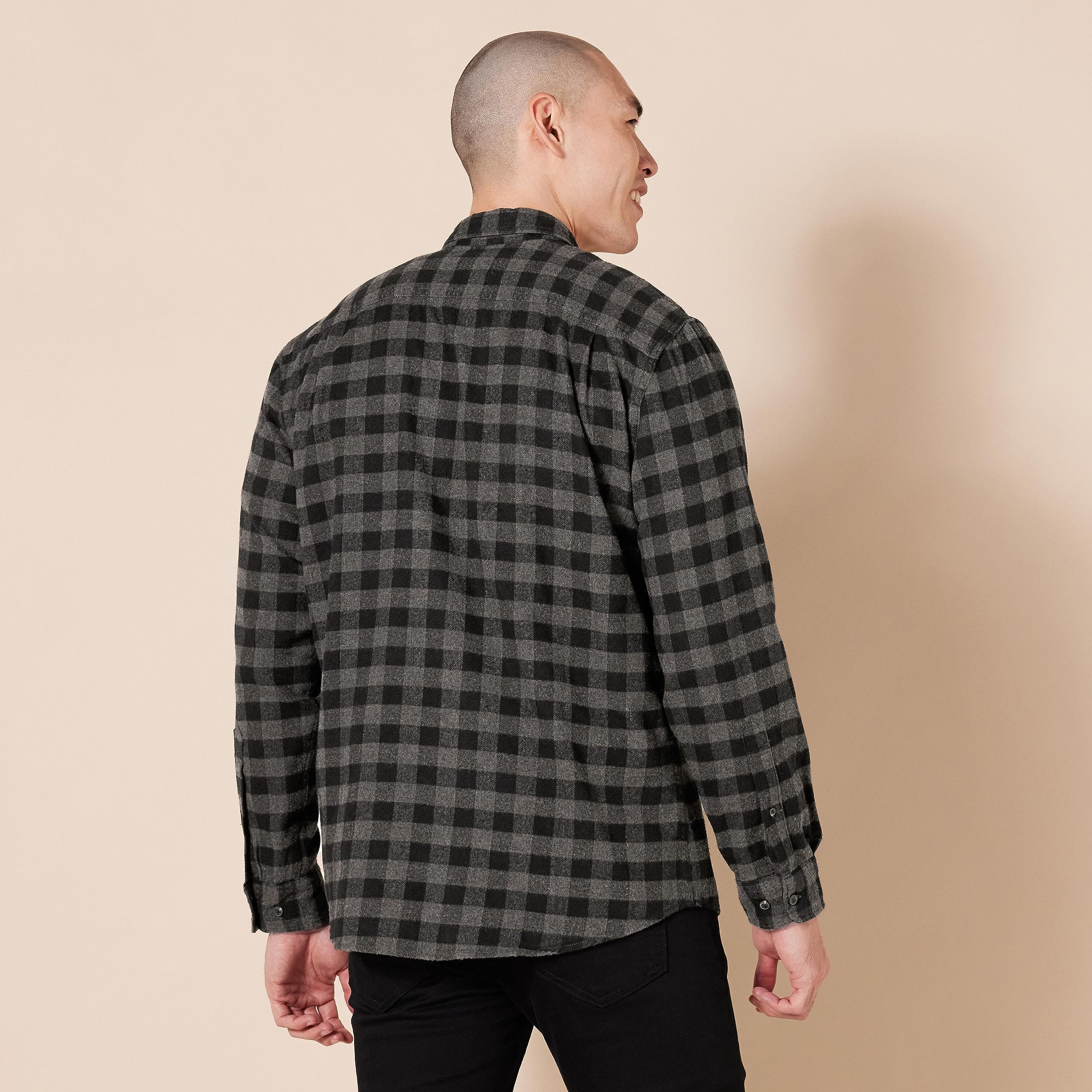 Amazon Essentials Men's Regular-Fit Long-Sleeve Flannel Shirt (Available in Big & Tall), Charcoal Buffalo Plaid, XX-Large