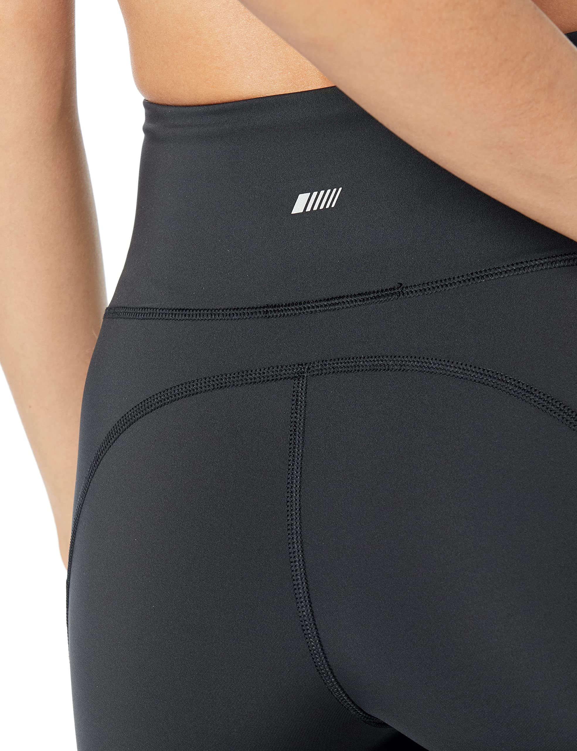 Amazon Essentials Women's Active Sculpt High Rise 7 Bike Shorts with Pockets, Black, M