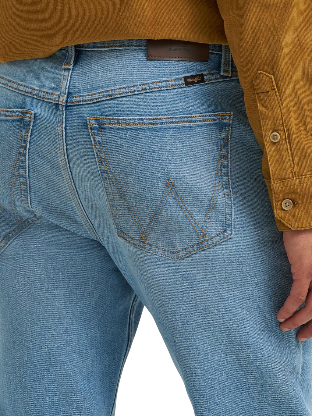 Wrangler Men's Free to Stretch Straight Fit Jean, Faded Blue, 36W x 29L