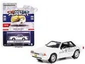 1993 Ford Mustang SSP Police White ""Oregon State Police"" ""Hot Pursuit"" Series 41 1/64 Diecast Model Car by Greenlight