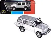 Toyota Land Cruiser 76 Silver Pearl 1/64 Diecast Model Car by Paragon Models