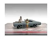 ""Car Wash Girls"" Set 1 Dorothy and Barbara 2 Piece Figure for 1/43 Scale Models by American Diorama