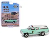 1990 Chevrolet Suburban K20 Scottsdale ""United States Border Patrol"" Light Green with White Top ""Hobby Exclusive"" Series 1/64 Diecast Model Car by Gr