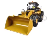 CAT Caterpillar 982M Wheel Loader with Operator ""High Line Series"" 1/50 Diecast Model by Diecast Masters