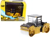 CAT Caterpillar CB-13 Tandem Vibratory Roller with Cab ""Play &amp; Collect"" Series 1/64 Diecast Model by Diecast Masters