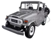 Toyota FJ40 FJ 40 Convertible Silver 1/24 Diecast Model Car by Motormax
