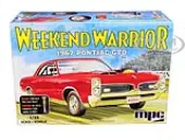 Skill 3 Model Kit 1967 Pontiac GTO ""Weekend Warrior"" 3-in-1 Kit 1/25 Scale Model by MPC