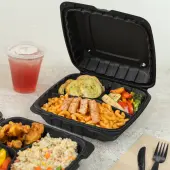 Karat Earth 9"" x 9"" Mineral Filled PP Hinged Container, Black, 3 compartments - 120 pcs